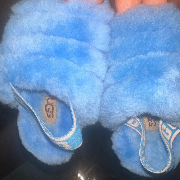 Slippers - Picture 1 of 1